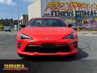 2017 Toyota 86 - Thumbnail