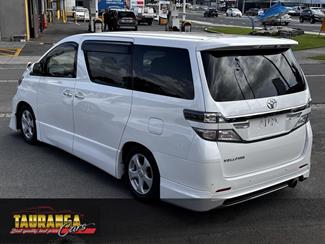 2013 Toyota VELLFIRE - Thumbnail