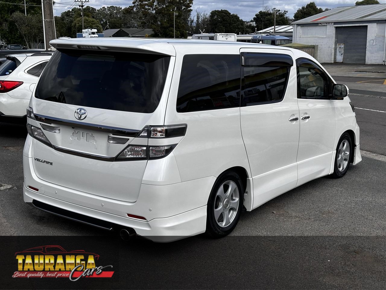 2013 Toyota VELLFIRE