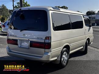 2000 Toyota Hiace - Thumbnail