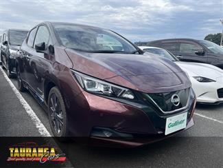 2021 Nissan Leaf - Thumbnail