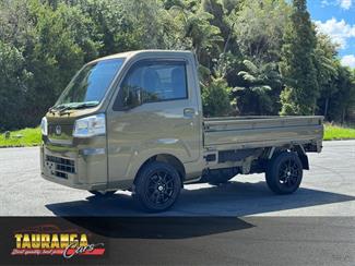 2022 Daihatsu HIJET - Thumbnail