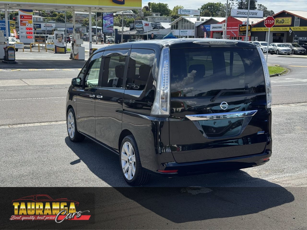 2013 Nissan Serena