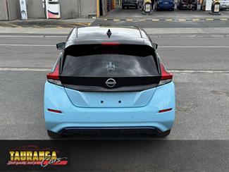 2019 Nissan Leaf - Thumbnail